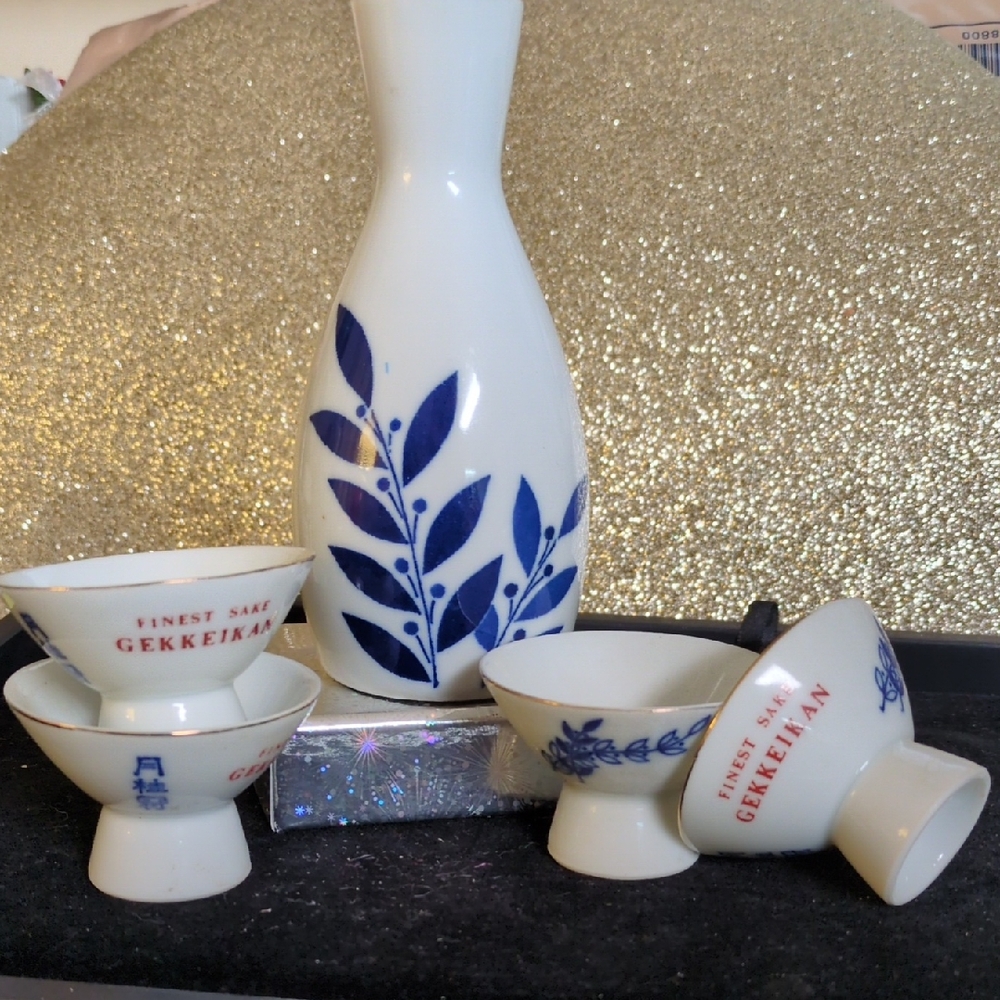 5 Piece Vintage Sake Japan Set